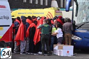 152 migrantes rescatados en tres embarcaciones cerca de Canarias durante la madrugada.