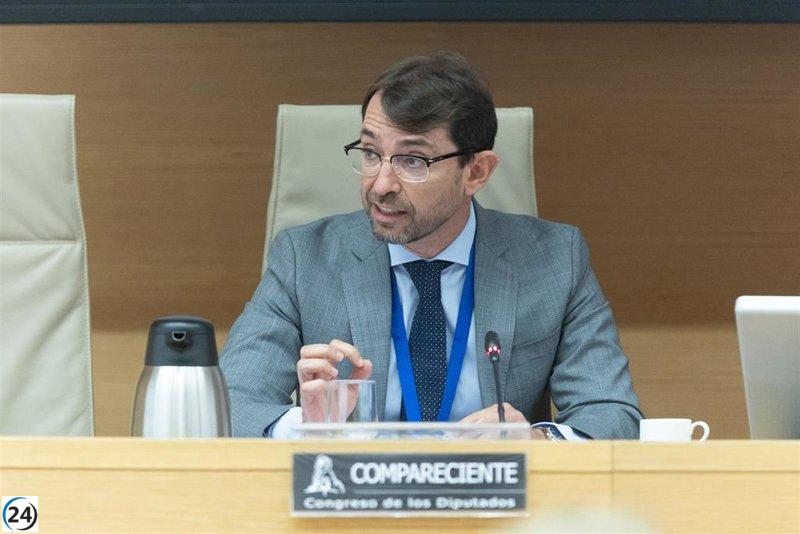 Torres designa a Roberto García como nuevo director de Gabinete tras la salida de Olivera por razones personales.