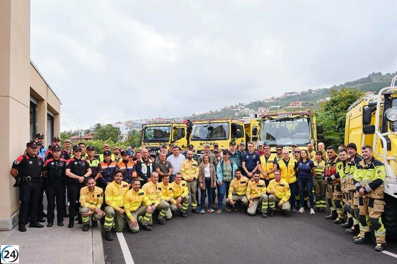 Tenerife intensifica su lucha contra incendios forestales con un despliegue récord de 1.000 especialistas.