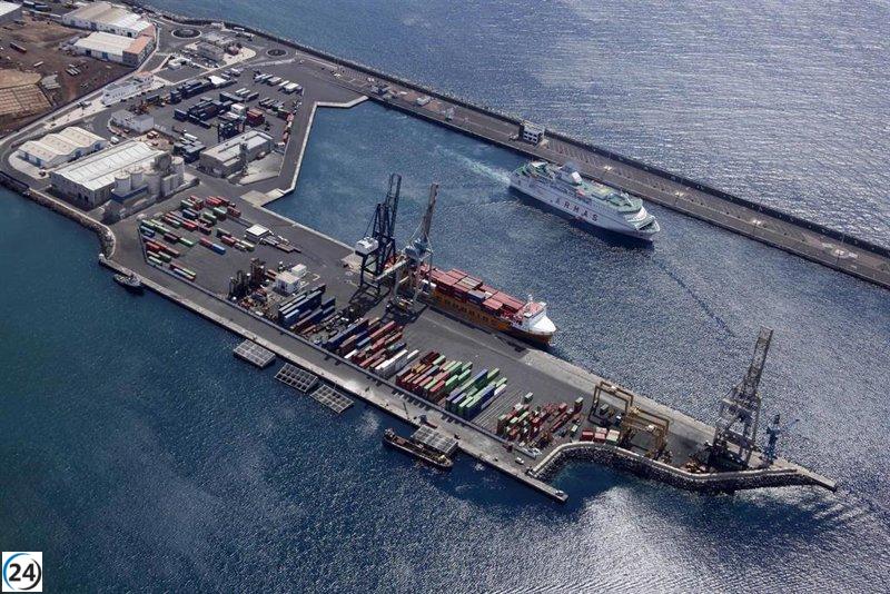 Naviera con 49 polizones cancela desembarque en Lanzarote tras negarse a pagar fianza millonaria.