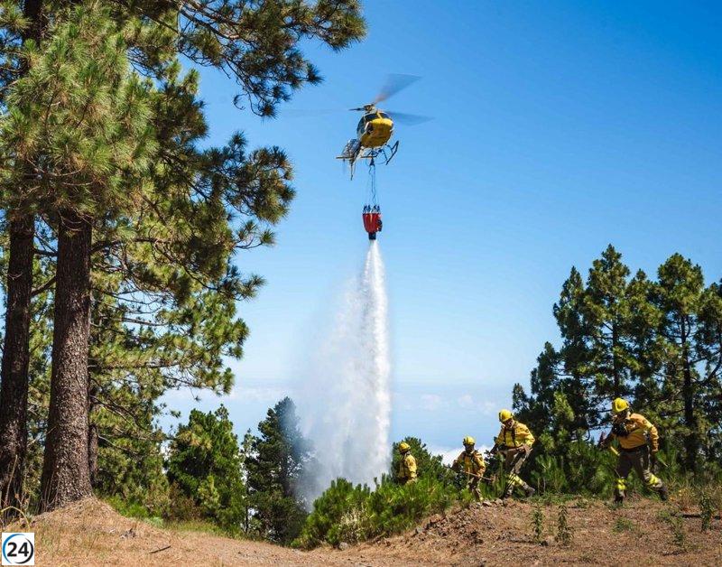 Canarias levanta la alerta de incendios forestales, pero se mantiene en estado de prealerta.