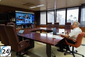 Los cabildos instan al Estado a mejorar su respuesta frente a la crisis migratoria en Canarias.