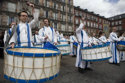 El apasionante sonido del tambor mayor, propio de las celebraciones de la Semana Santa canaria