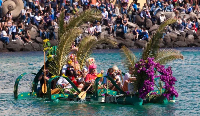 El Carnaval de Corralejo: una fiesta que no te puedes perder en Fuerteventura
