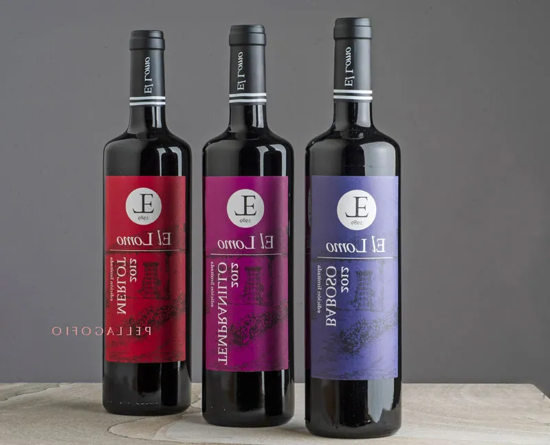 La variedad del vino canario: tinto, blanco y rosado